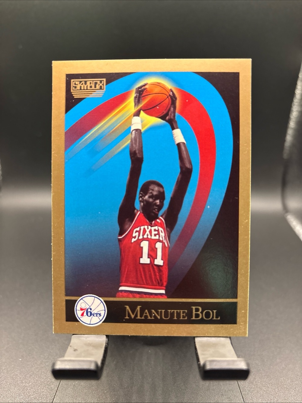 1990-91 SkyBox #403 Manute Bol